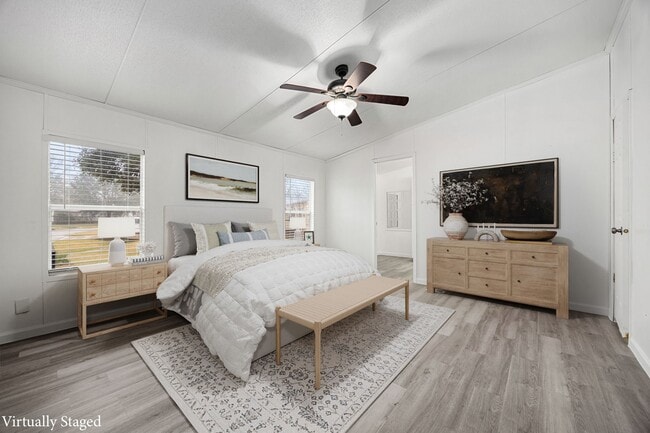 Building Photo - 16330 Hill Country Ct