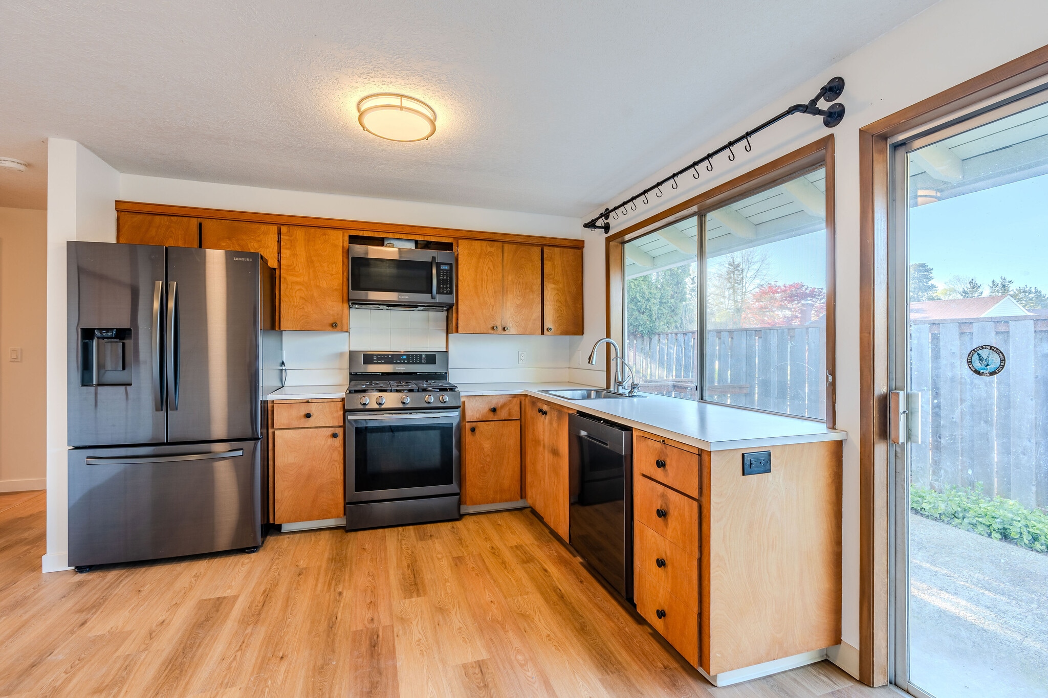 Building Photo - 14225 SW Rocklynn Pl
