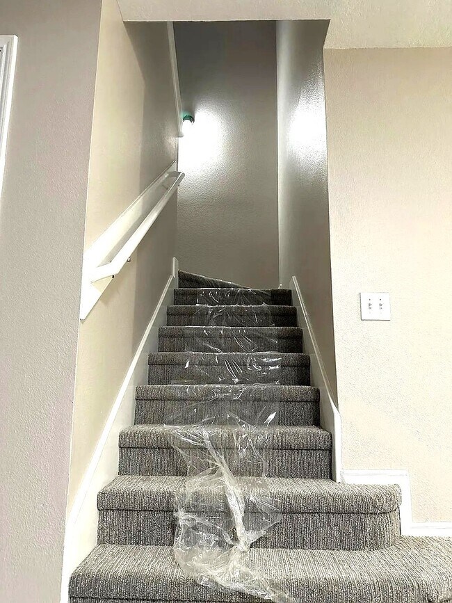 Building Photo - 4811 Pebble Bluff Ln