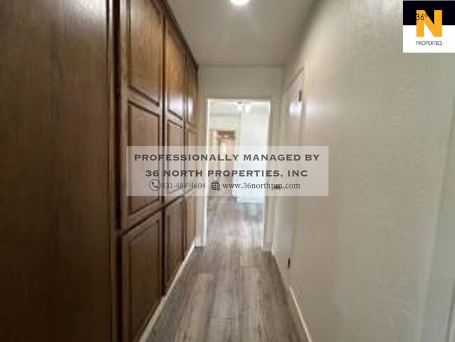 Building Photo - 11740 Tam O'Shanter Dr