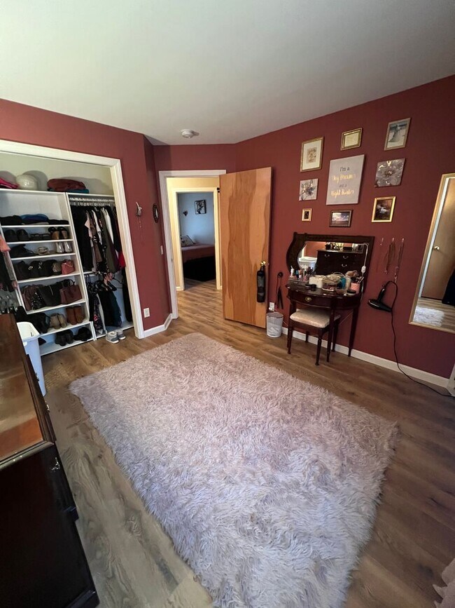 Building Photo - 2 Folly Brook Terrace