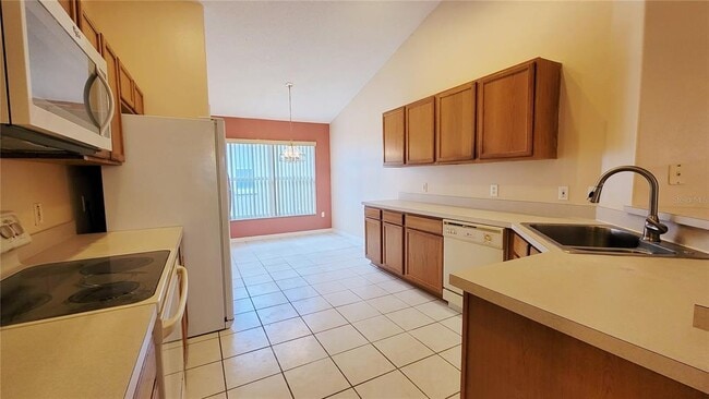 Building Photo - 13509 Eyas Rd