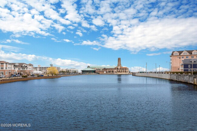 Building Photo - 64 Asbury Ave