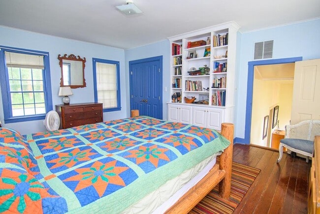 Building Photo - 23613 Front St