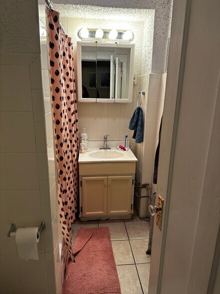 Building Photo - 60 Egmont St