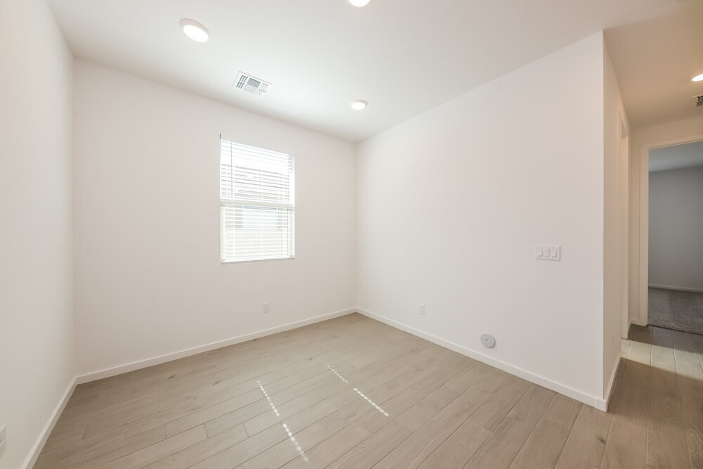 Building Photo - 20192 W Palo Verde Dr