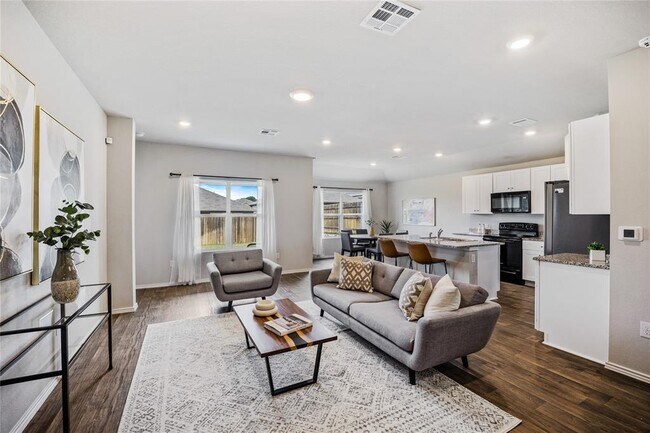 Primary Photo - 6100 Shanjia Dr