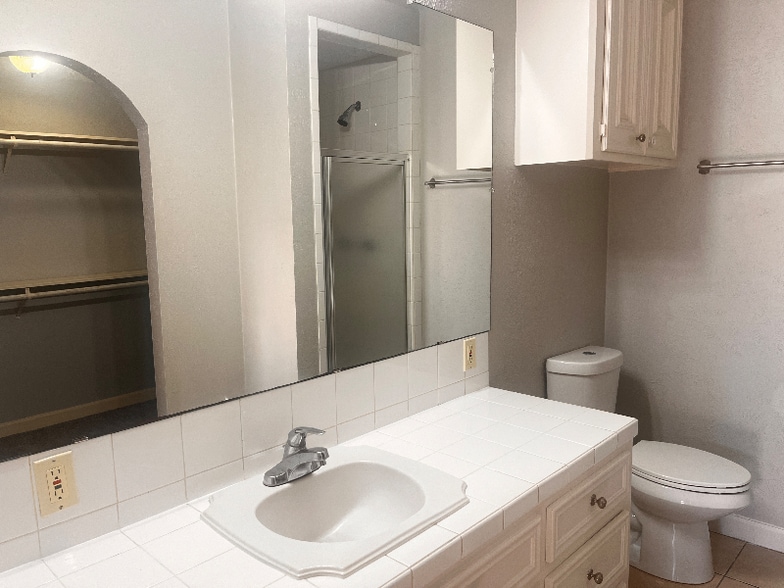 Building Photo - 514 N 5th St