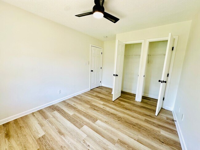 Building Photo - Completely renovated 3BR house in Shelby P...