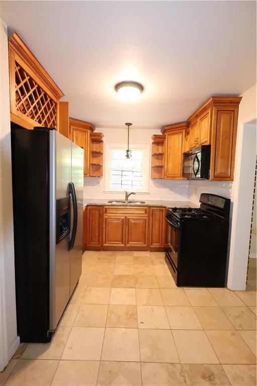 Building Photo - 1540 Alverado Way