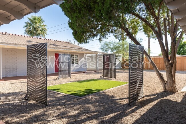 Primary Photo - 4144 N 3rd Ave