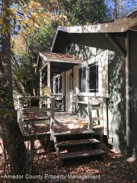 Primary Photo - 3 br, 2 bath House - 14245 Pine Grove Volc...