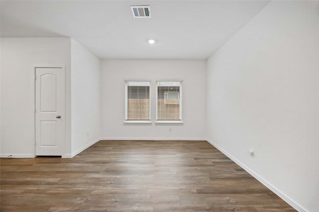 Building Photo - 510 Belle Spgs Ln