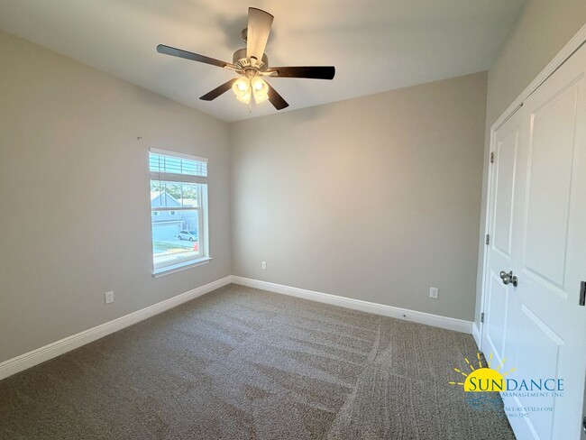 Building Photo - Gorgeous 4 Bedroom Home in Shiloh Place