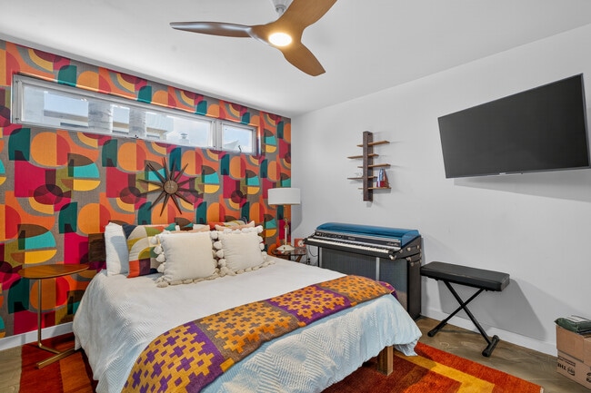 Building Photo - 219 Colton St