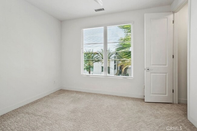 Building Photo - 321 Doheny Way