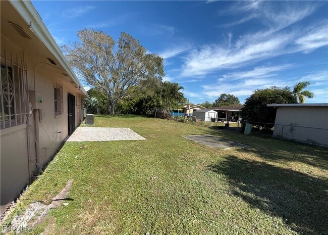 Building Photo - 25 Castlebar Cir