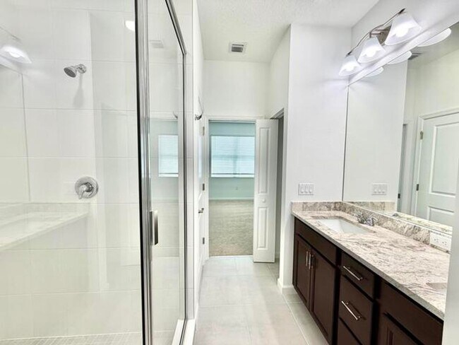 Building Photo - 4093 S Longwood Lk Sq