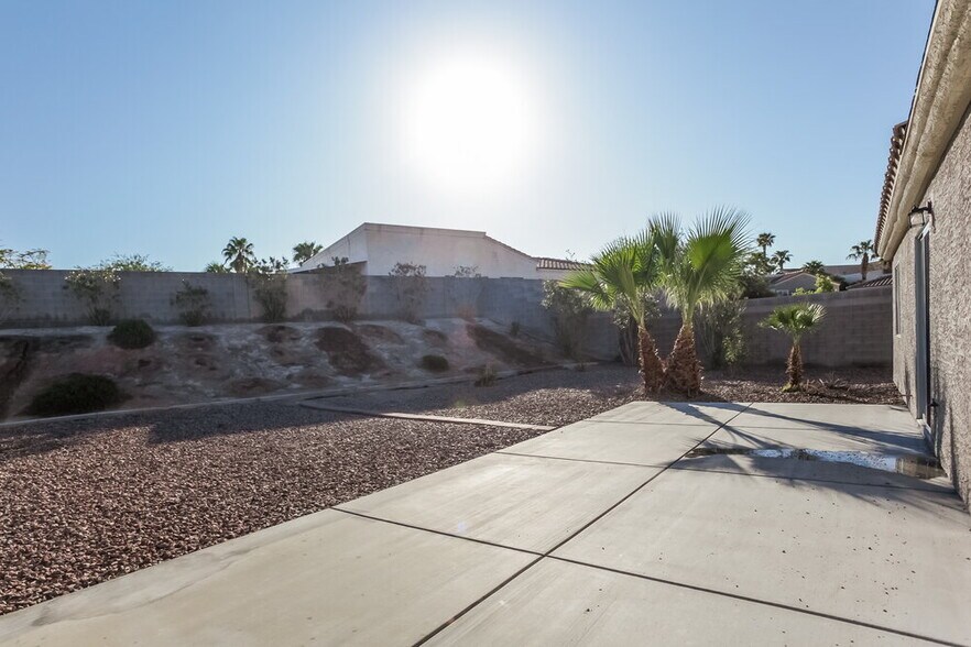 Building Photo - 477 Wright Way