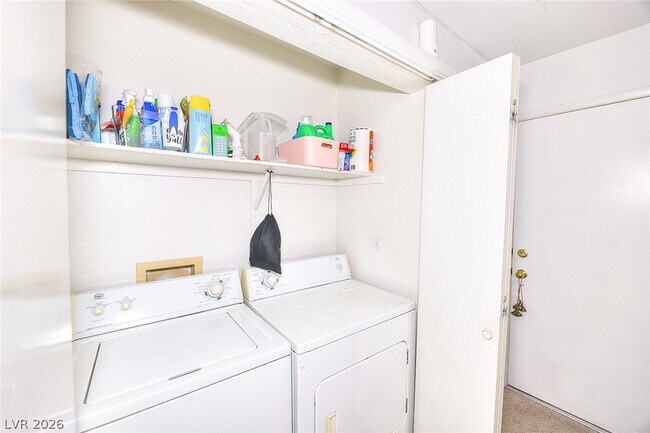 Building Photo - 8257 Cactus Root Ct