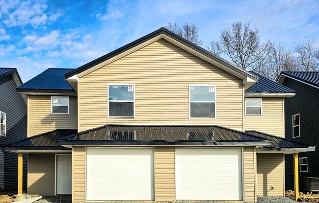 Building Photo - 122 Ivy Trce