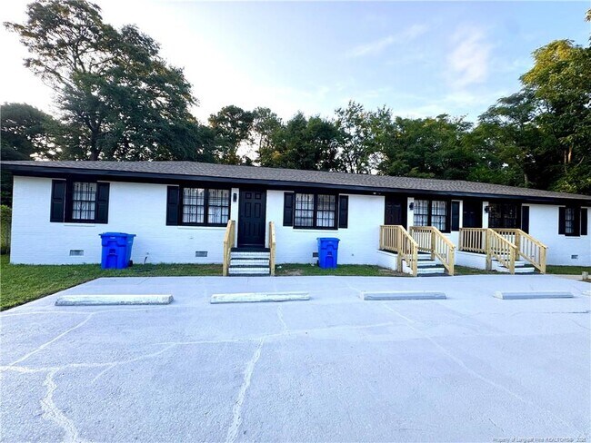 Primary Photo - 205 Jasper St