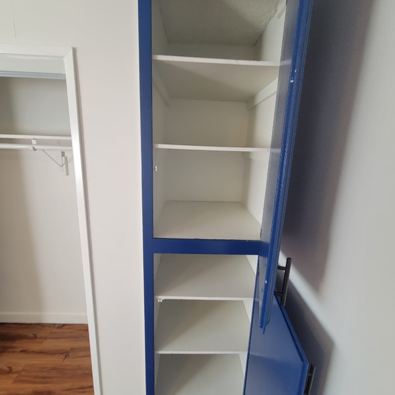 Building Photo - 125 S Ave 53