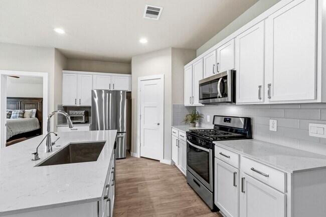 Building Photo - 12119 Bear River Dr