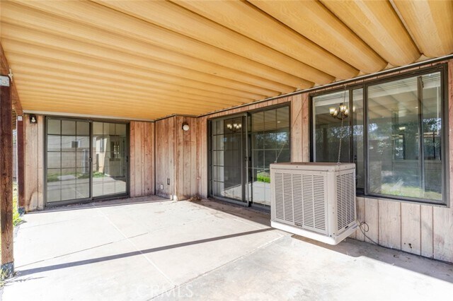 Building Photo - 4906 Pacifica Ave