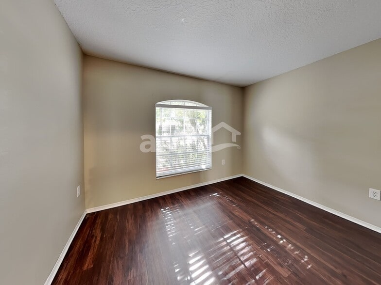 Building Photo - 2325 Ole Hickory Dr