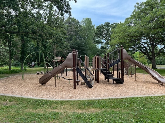 Building Photo - 2674 Matilda St