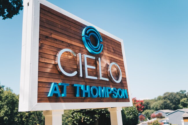 Building Photo - Cielo Thompson I