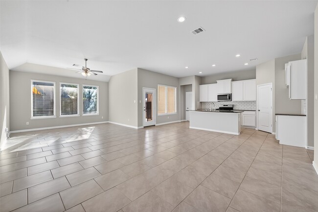 Building Photo - 5810 Metaphor Wy