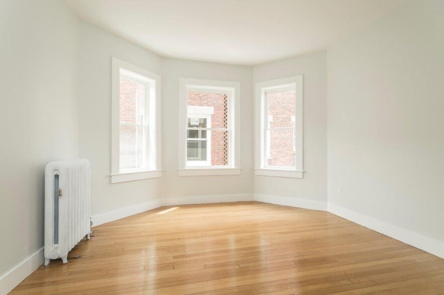 Building Photo - 1999 Commonwealth Ave