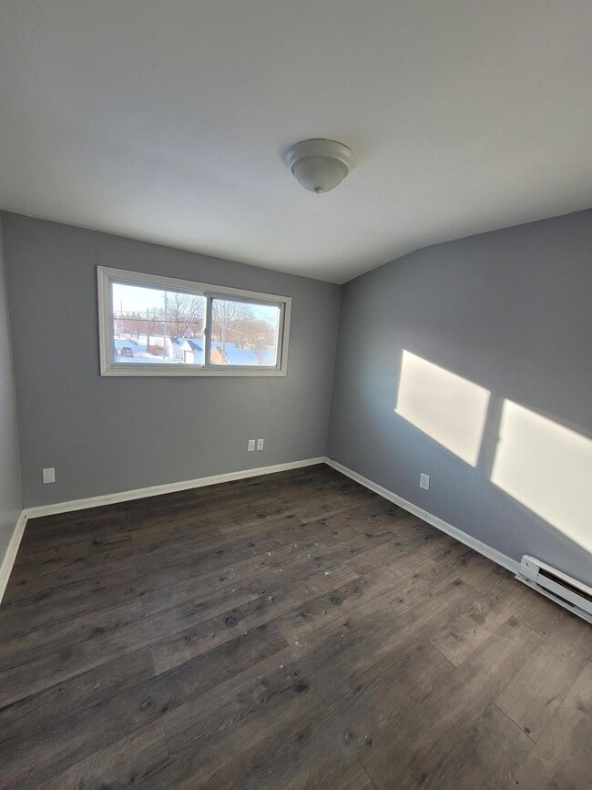 Building Photo - 6183 N 38th St