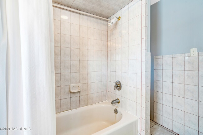 Building Photo - 100 Mt Tabor Way