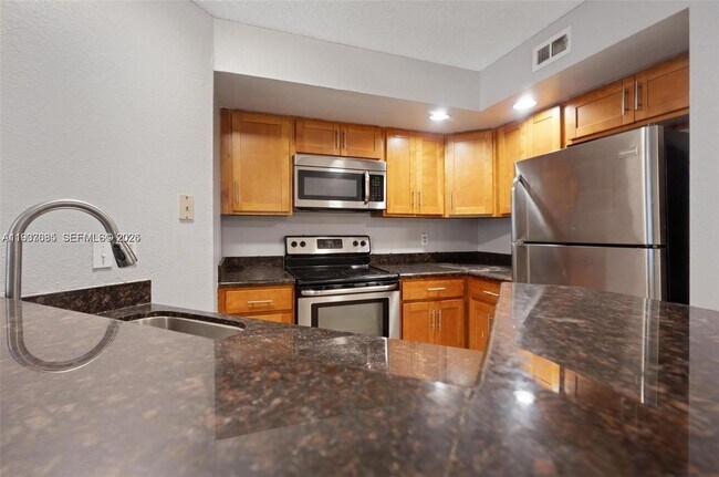 Building Photo - 12400 Vista Isles Dr