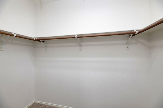 Building Photo - 2510 Sedona St