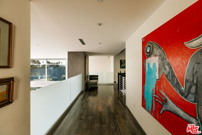 Building Photo - 2651 Nichols Canyon Rd