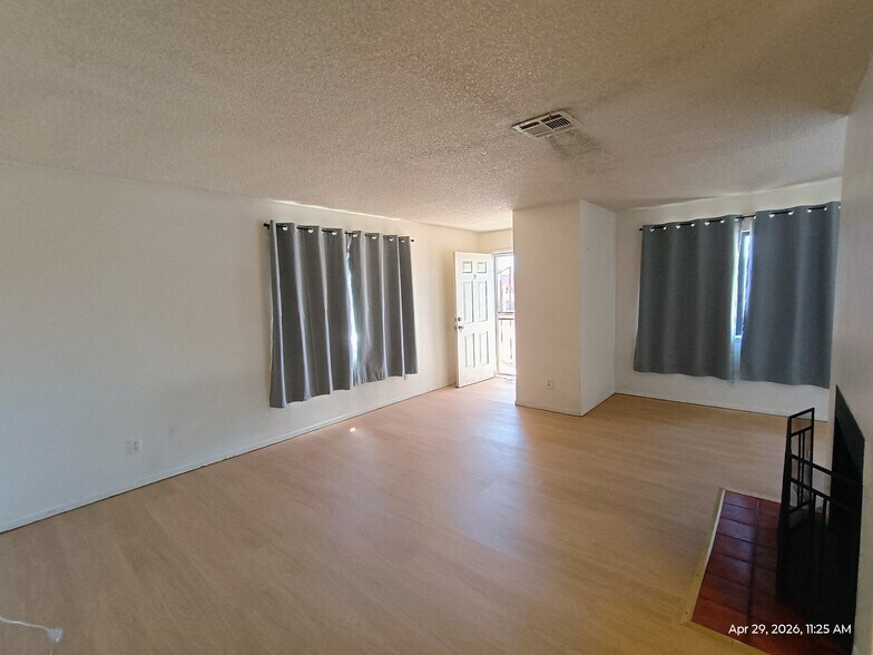Building Photo - 6228 Ilanos Ln