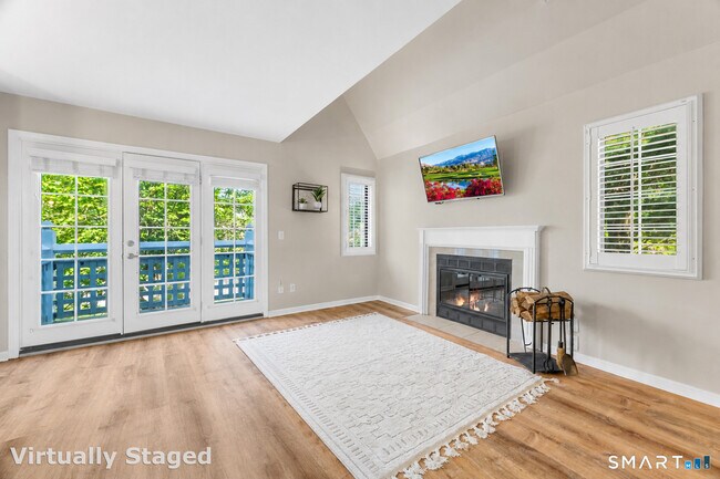 Building Photo - 2124 Old Pond Ln