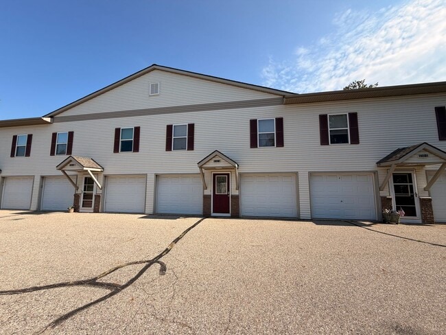 Building Photo - 5712 E Town Dr