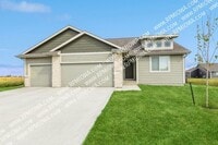 Building Photo - 1270 Spruce St