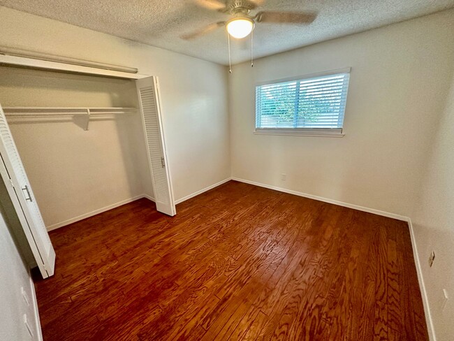 Building Photo - Spacious Newly Remodeled 4 Bedroom Orange ...