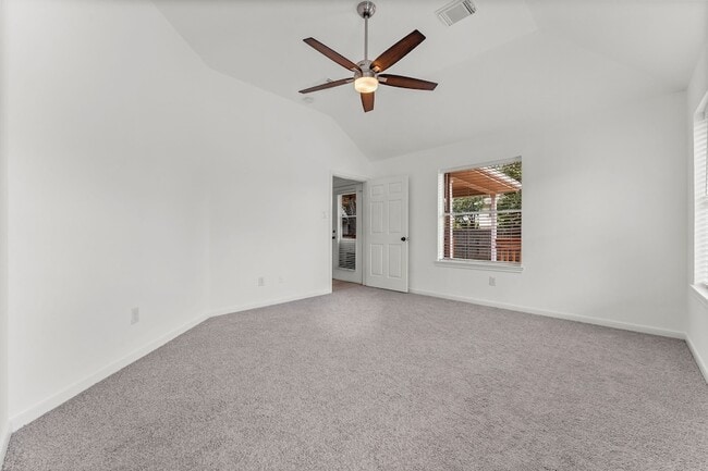 Building Photo - 351 Fantasy Ln
