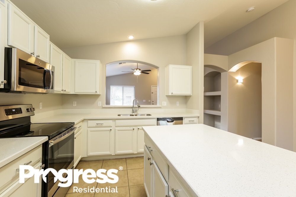 Building Photo - 10974 W Manzanita Dr