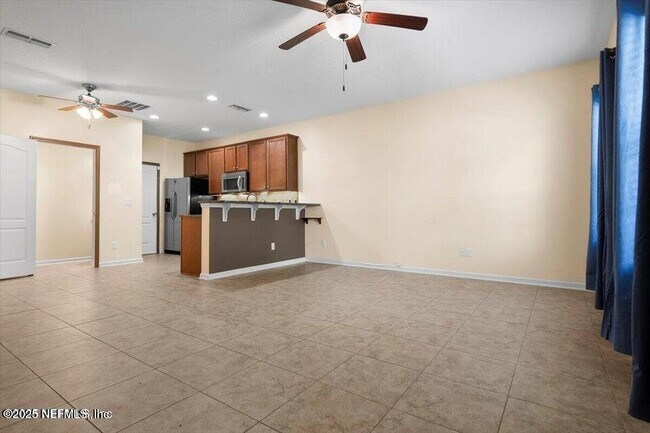 Building Photo - 612 Wishing Wy