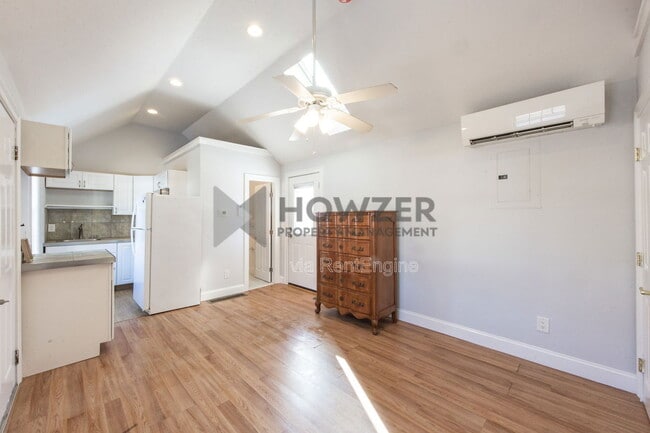 Building Photo - 1 Wimbledon Dr