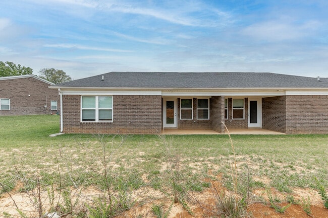 Building Photo - 307 Breckinridge Cir