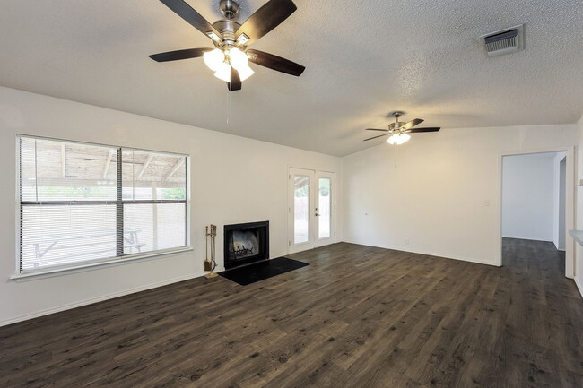 Building Photo - 7519 Branding Trail